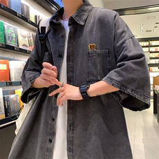 黑色