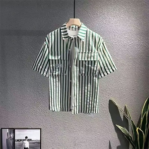 青少年条纹翻领短袖衬衫男孩夏季工装薄款外套高中学生七分袖衬衣图片