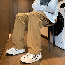 卡其色