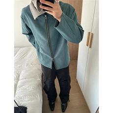 蓝色