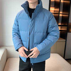 《》立领纯色大码200斤团体情侣白鸭绒羽绒服男外穿图片