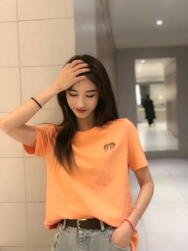 DG877春季新品可爱刺绣小脚丫百搭短袖T恤,女装T恤,L·H·X