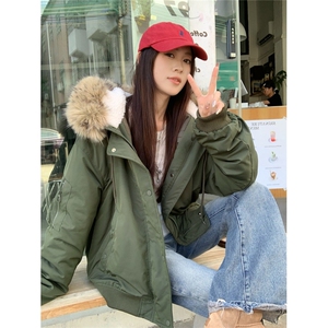 kumikumi设计感毛领连帽棉服外套女秋冬保暖宽松中长款面包服棉衣图片