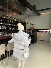 冬季新款羽绒服，女装羽绒服，谦度