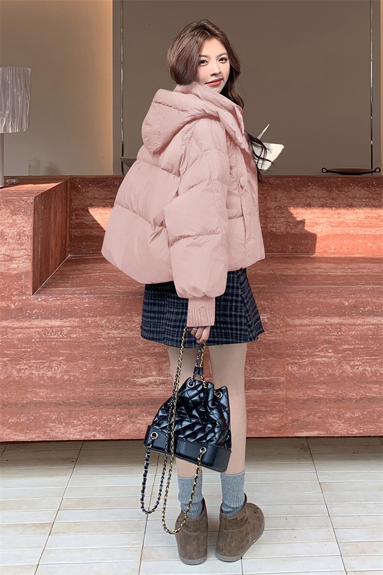 现货，羽绒服2024冬季白鸭绒宽松短款外套,女装羽绒服,布依丽人