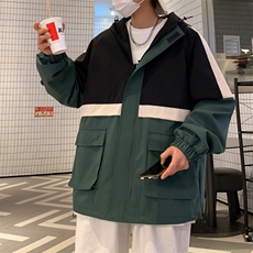 黑绿色
