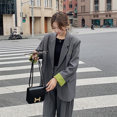 高级感超好看灰色西装外套女春秋2025新款韩系独特炸街休闲小西服，女装套装/套裙，2C177