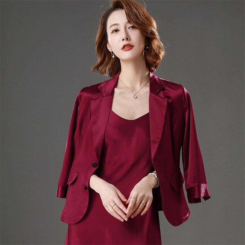 时尚显瘦夏季新款女装薄款小西装外套女短款气质百搭休闲西服上衣，女装西装，澳冬特羊绒