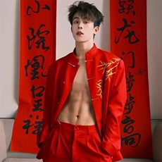 红色