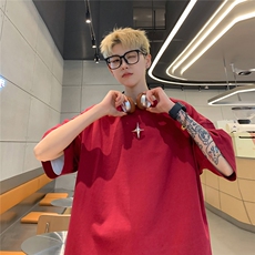 酒红色