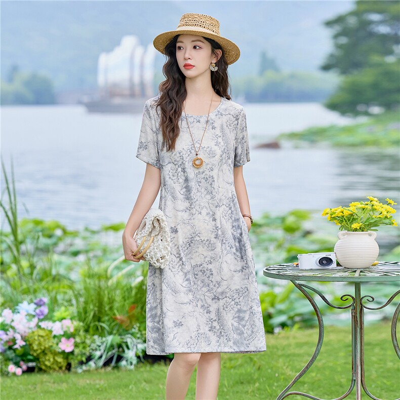 现货2026复古水墨印花连衣裙女夏新款宽松显瘦圆领短袖文艺中长裙,女装连衣裙,鑫鑫格