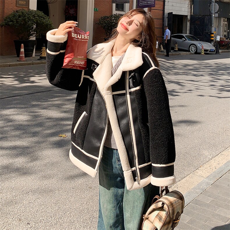 设计感拼接黑色羊羔毛外套女2024秋冬新款加绒加厚皮毛一体机车服,女装短外套,2C053