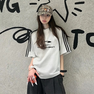 抖音得物高品质二开240克宽松纯棉美式潮牌三条杠织带短袖T恤图片
