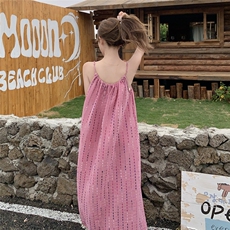 亮片流苏拼接玫红色吊带连衣裙女夏2025新款多巴胺绝美洋气长裙子，女装连衣裙，2C216