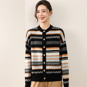 2025年秋季长袖圆领费尔岛风复古开衫休闲/淑女，女装羊毛衫，慕洵羊绒