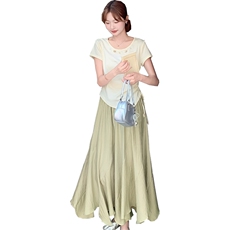 休闲体恤半身裙套装女夏季绝美钉珠短袖小个子两件套2025年夏季，商品下架区，欣美人