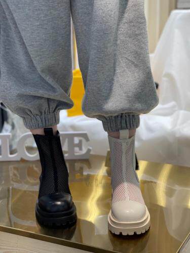 2021夏季新款韩版时尚潮流百搭真皮马钉靴，其它，她他麦