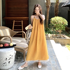 黄色海边度假风流苏吊带连衣裙女2025夏新款高级感宽松气质沙滩裙，女装连衣裙，2C201