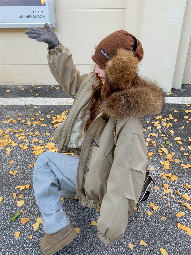 新款冬季大貉子毛领羽绒服女冬季加厚保暖90白鸭绒牛角扣连帽外套,女装羽绒服,艾米莉亚