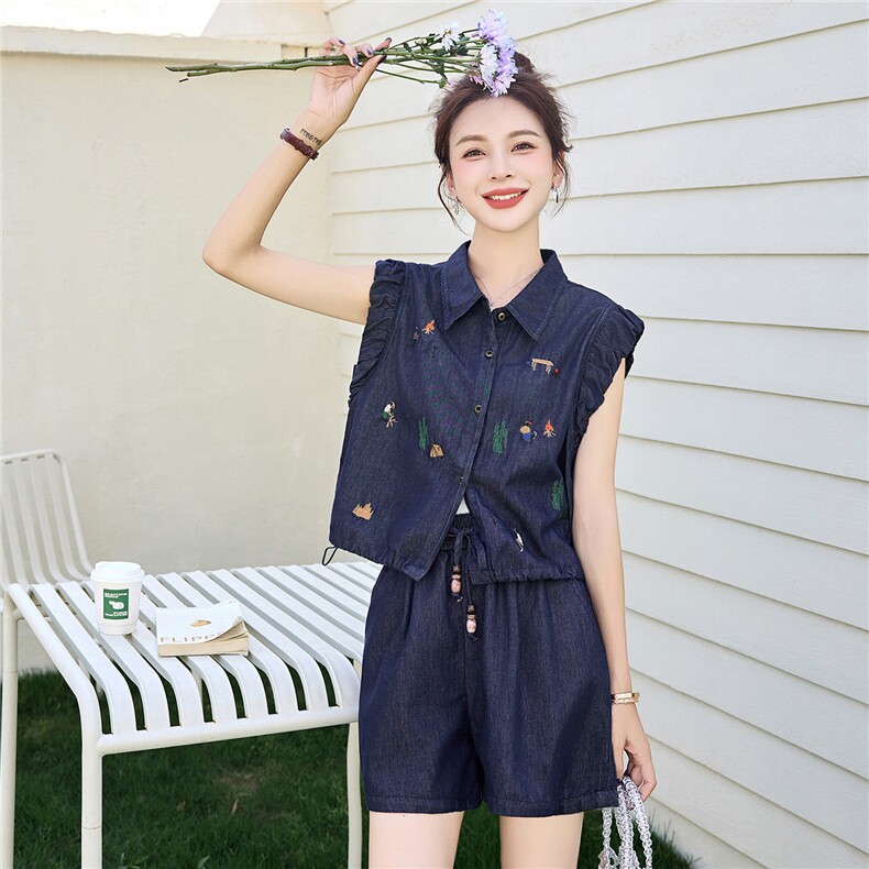 甜酷减龄深蓝色刺绣牛仔套装女2025夏季小个子无袖衬衫短裤两件套,女装套装/套裙,布芭啦