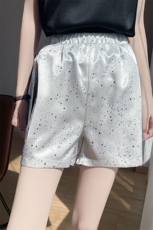 夏季烫钻短裤冰丝丝滑质感缎面百搭松紧腰开叉薄款阔腿裤显瘦热裤，女装短裤/热裤，圣丽羊绒