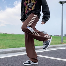 咖啡色