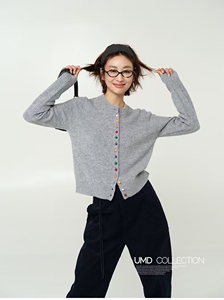 法式彩扣针织开衫女2025新款精纺毛长袖打底外搭毛衣内搭毛衣小衫图片