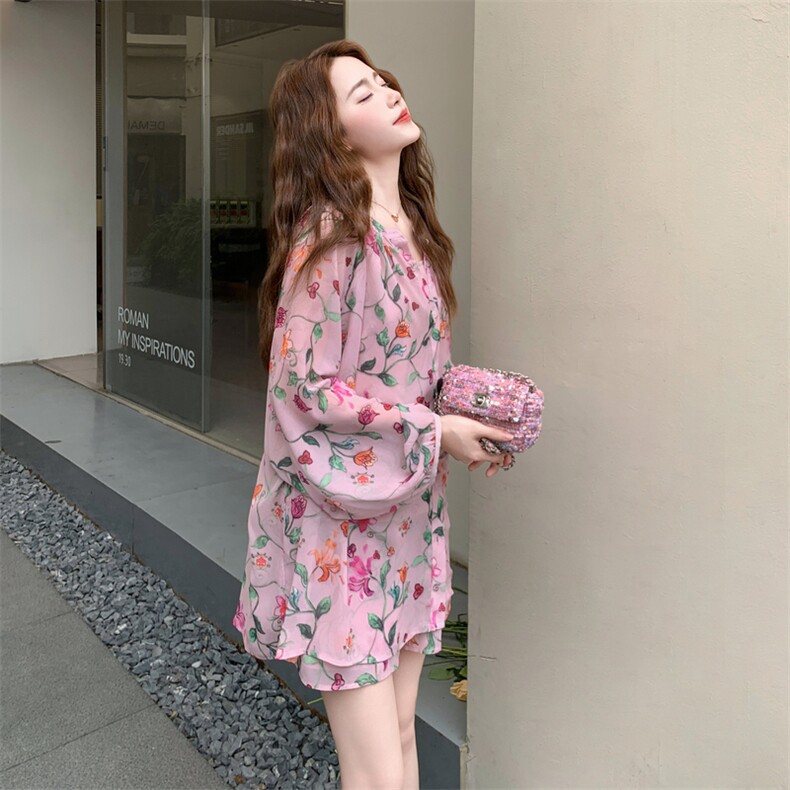 粉色轻薄印花防晒衬衫套装女2025夏季新款韩版减龄休闲短裤三件套,女装套装/套裙,卡莱