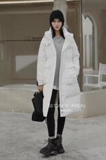 2021长款羽绒服、口袋设计款、超、四个颜色，女装羽绒服，碧沁伊人