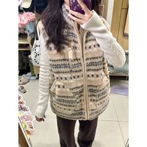 JY743-P60 复古费尔岛提花羊羔毛马甲男女新款图片