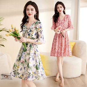 女装连衣裙女2025夏季收腰显瘦小个子今年流行超好看雪纺裙子图片