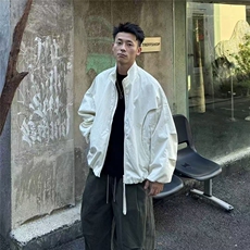 白色