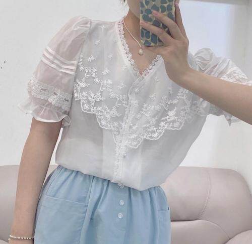 夏季新款洋气小衫，女装，依洛菲