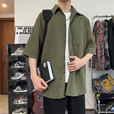 军绿色