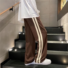 咖啡色