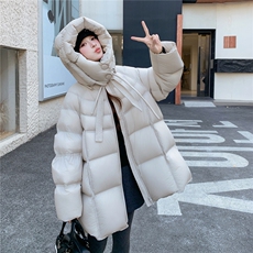 韩系米白色连帽泡芙羽绒服女冬超火好看高级小众保暖加厚中长外套，女装羽绒服，2B076