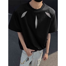 黑色