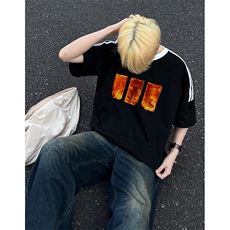 黑色