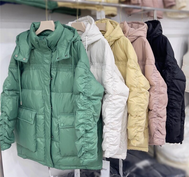 现货羽绒服五色两码面包服，女装羽绒服，魅力布梵