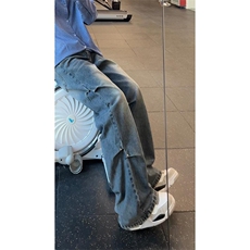 xz116-k16005-P40-网络图现货弯刀裤铆钉打折拼接现货牛仔裤，男装牛仔裤，星座116