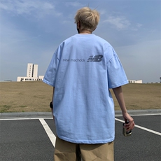 天蓝色