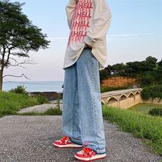 蓝色