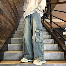 蓝色
