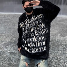 黑色