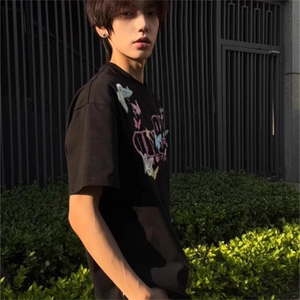 万针全刺绣工艺抖音得物高品质260克重磅纯棉双纱美式高街短袖T恤图片
