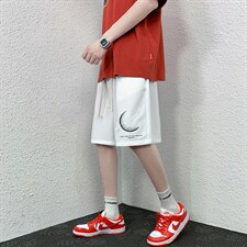 白色