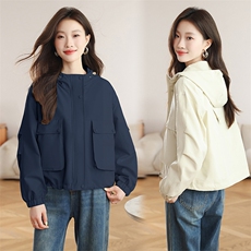 现货秒发2025秋季新款韩版学院风风衣外套短休闲外套冲锋衣，女装短外套，星宇服饰