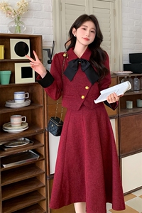 法式红色小香风套装裙女2025春秋新款气质女神范上衣半身裙两件套图片