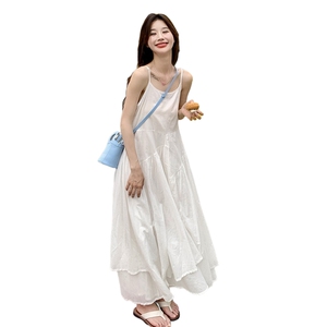 法式初恋白色连衣裙女2025年夏季新款甜美温柔风海边度假吊带长裙图片