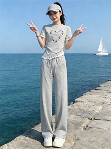 个性潮流时尚套装女夏季新款钉珠蕾丝花边设计短袖阔腿长裤两件套图片